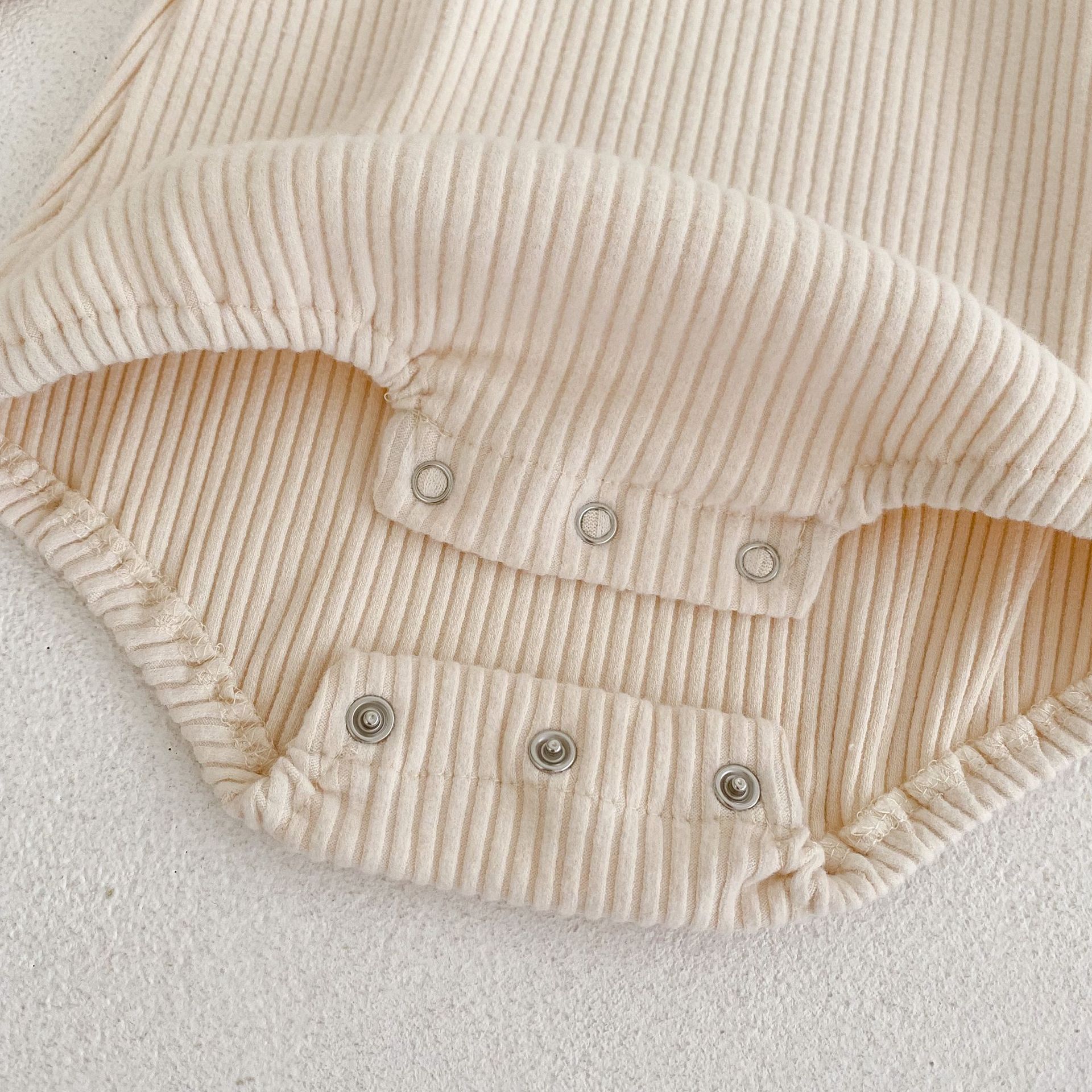 2023 Hot Sale Long Sleeve Baby Romper 100 Cotton Hat Striped Summer Organic Cotton Baby Romper