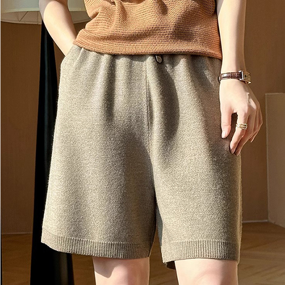 100% Merino Wool Women's Solid Color Shorts