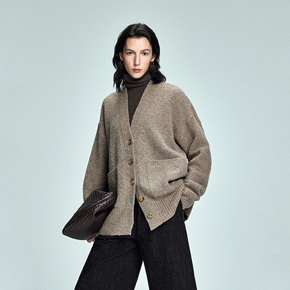 Ma&szlig;geschneiderte Damen-Kaschmir-Strickjacke mit lockerer Passform und V-Ausschnitt, Inner Mongolia Pure Cashmere Knit Sweater Factory OEM