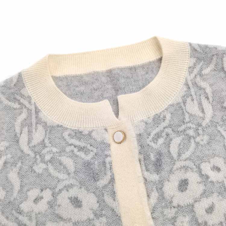 Artistic Women Jacquard Crew Neck Cardigan 2