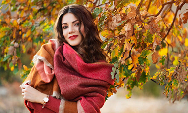 Top Cashmere Shawl Trends 2025: Patterns, Colors & Sustainable Styles