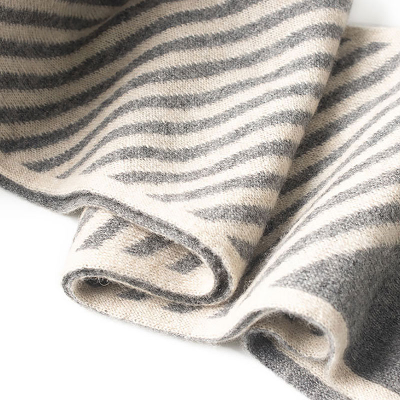 Stylish design double side knitted cashmere scarf